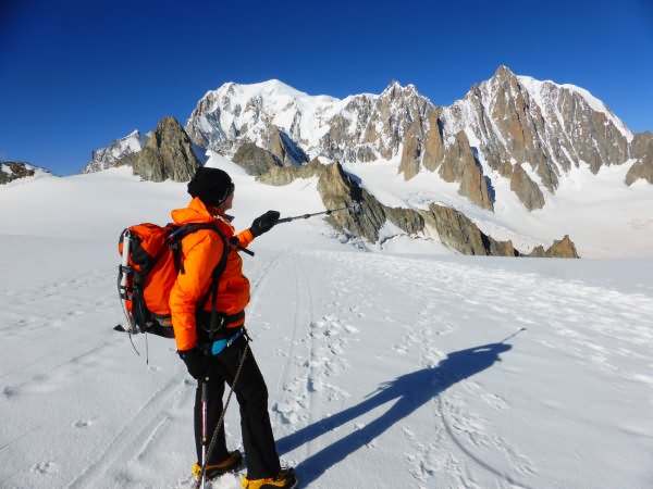 Alpinisme avec Pierre Pisano Guide de haute montagne Alta-Via à Saint-Gervais Mont Blanc