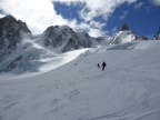 Ski alpinisme à l atraversée de la brèche Puiseux glacier du Mont Mallet